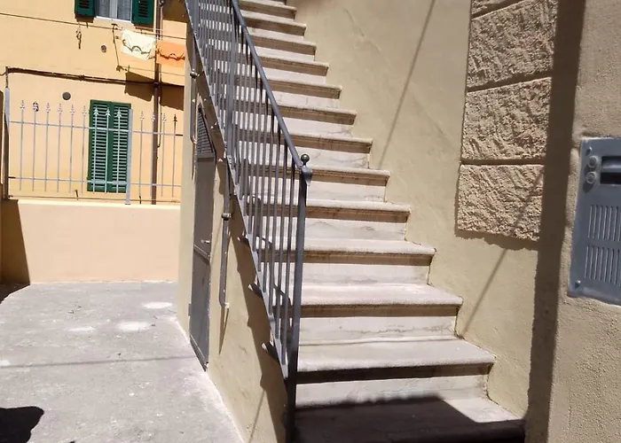 Palio House Montluc Апартаменти Сієна